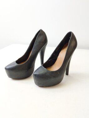Black Ardene Pumps/Heels